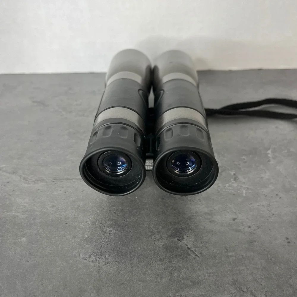 MEADE 8 X‎ 32 TRAVELVIEW Roof Prism Binoculars 311 ft /1000 yds Case Neck Strap